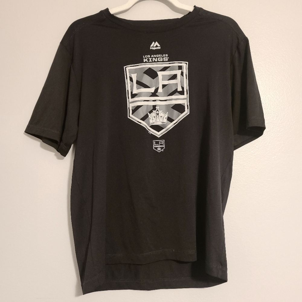 ⚠️DONATING SOON‼️ NHL LA Kings Athletic Black,  Gray T Shirt Men's M / Women's L